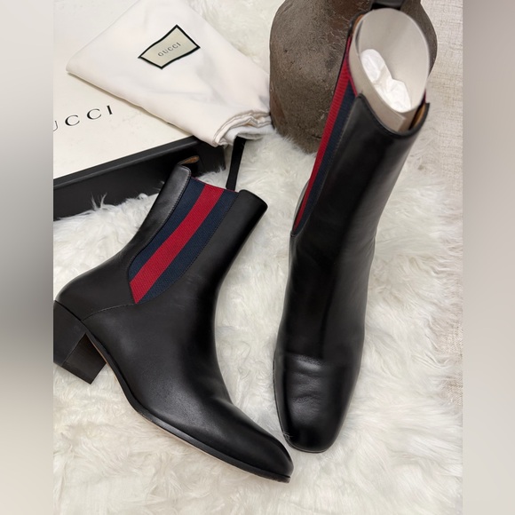 GUCCI KAREN WEB ACCENTED ANKLE BOOTS - Picture 2 of 7